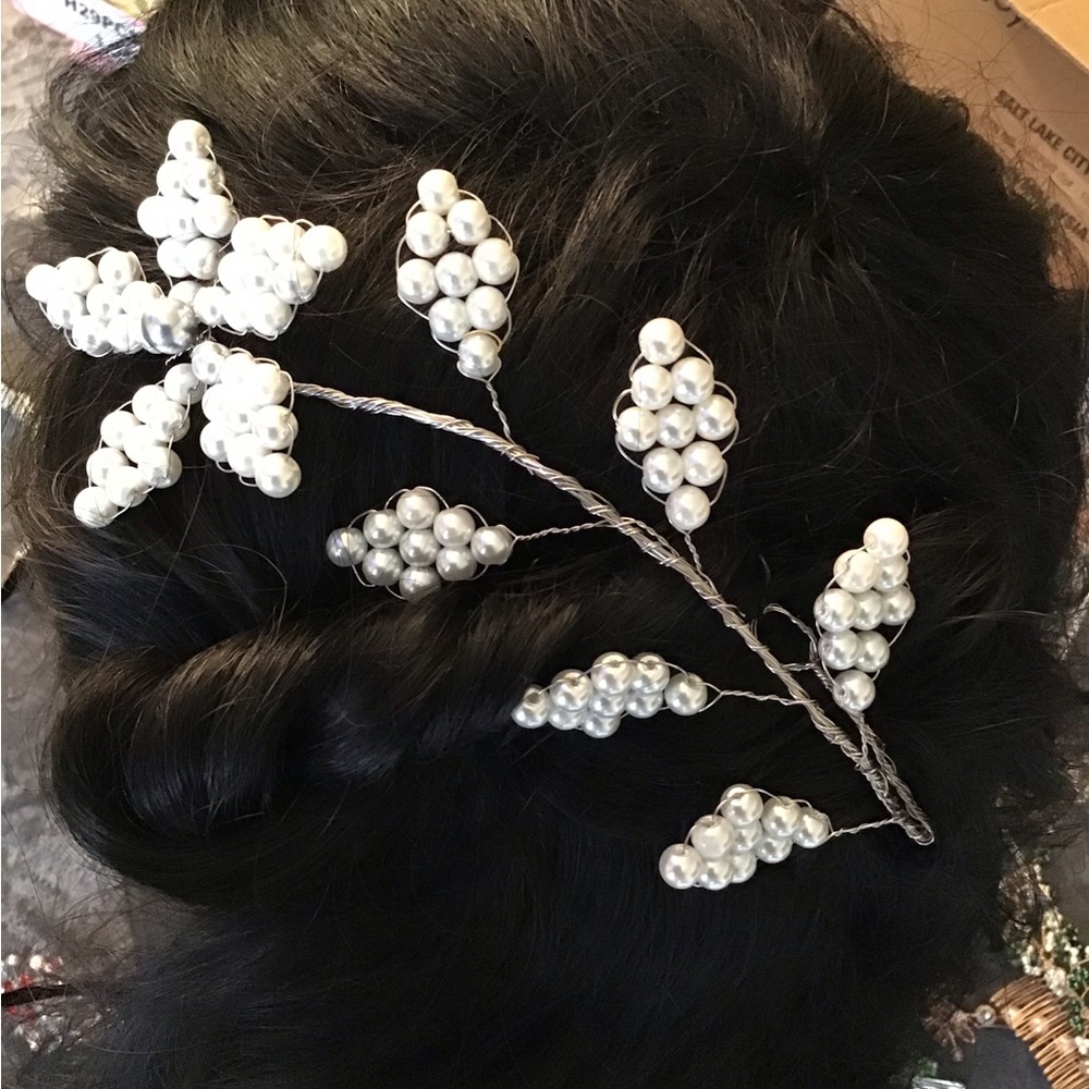 Hair accessories made with glass beading